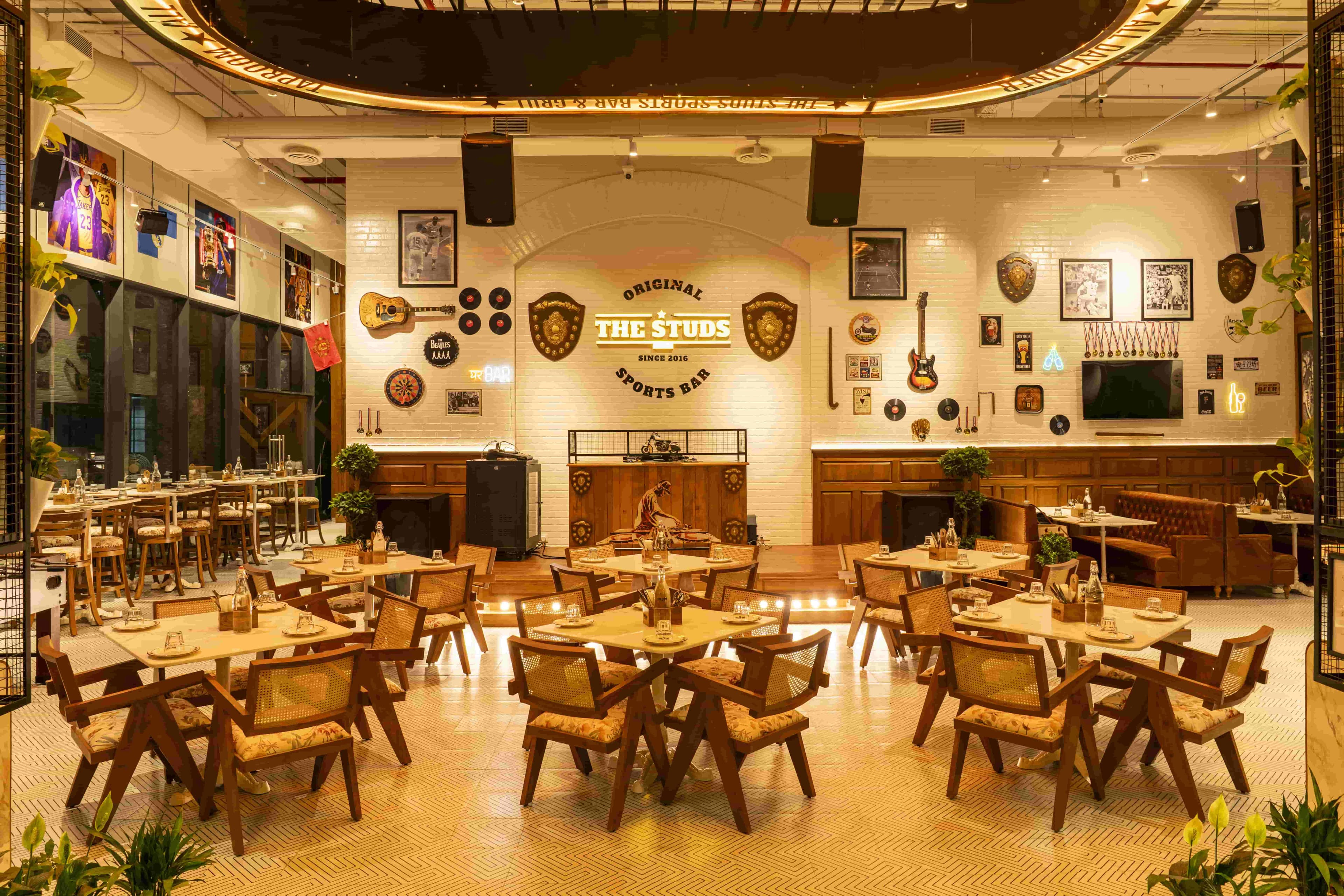 PUNE ~ GAME NIGHT at STUDS SPORTS BAR | Slide 2